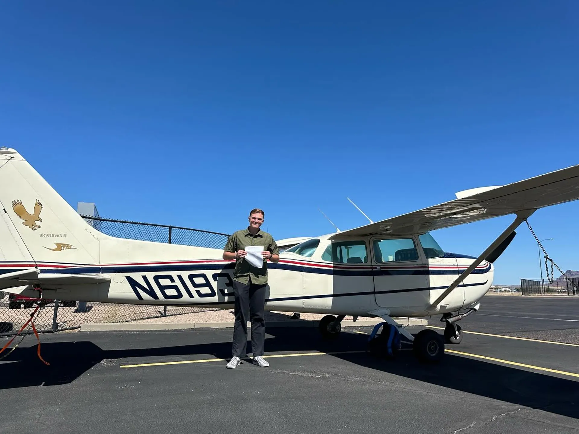 SimpliFly Flight School Team at the runway